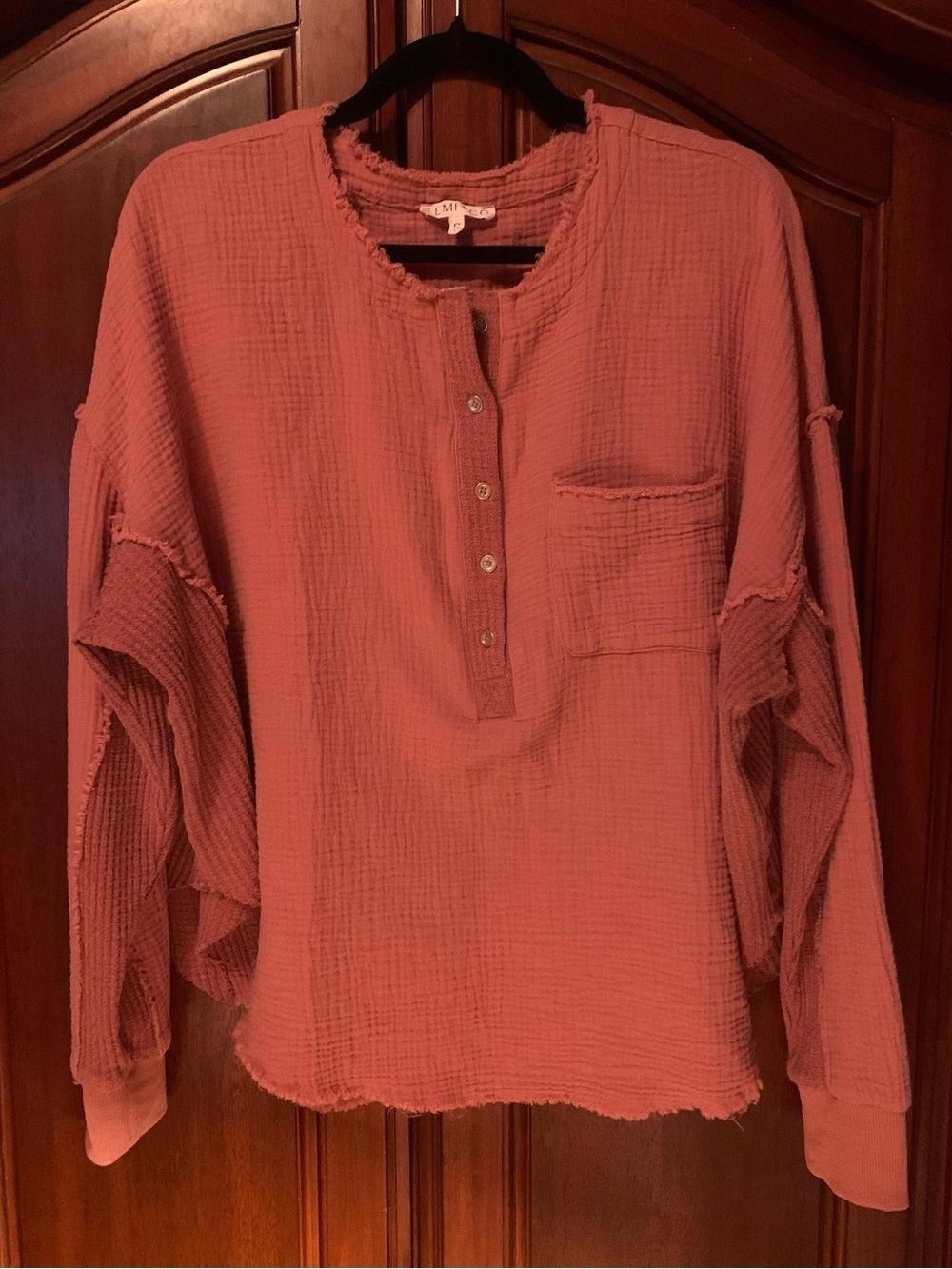 AEMI+CO Rose Gauze Henley Sweatshirt - Dusty Rose